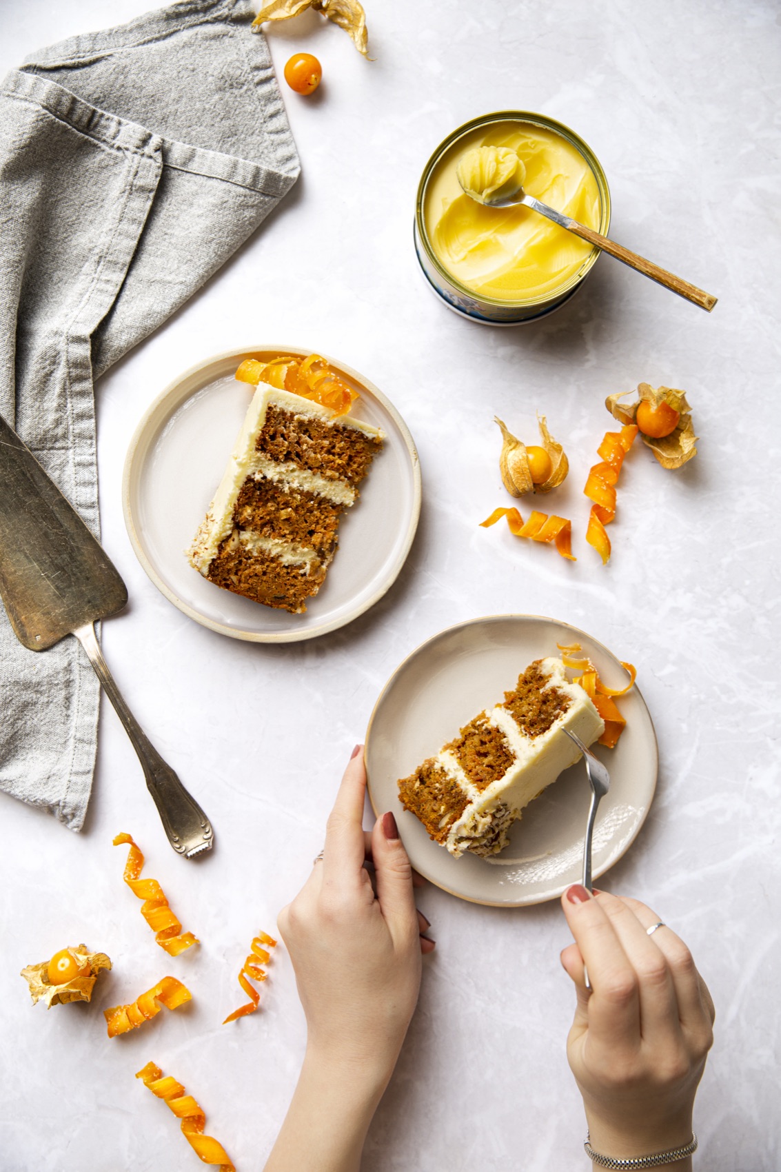 Ghee-worteltaart met roomkaasfrosting